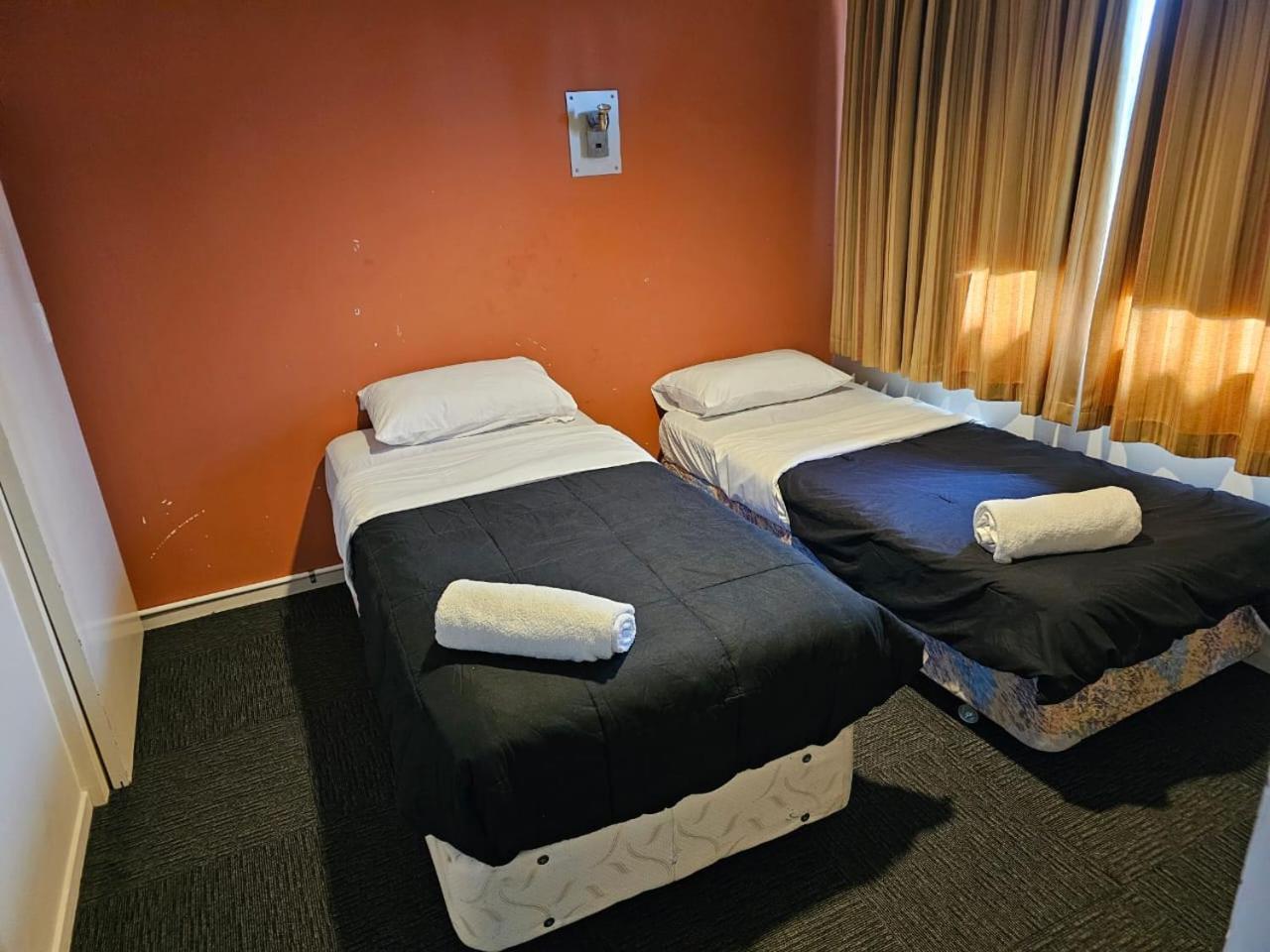 Middlepark Motel Christchurch Exterior photo