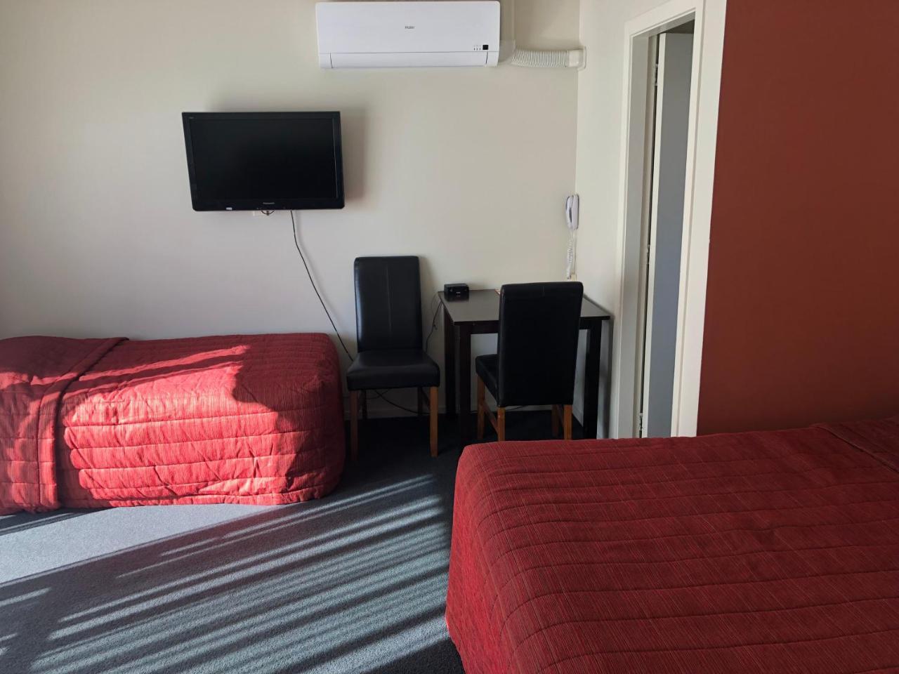 Middlepark Motel Christchurch Exterior photo